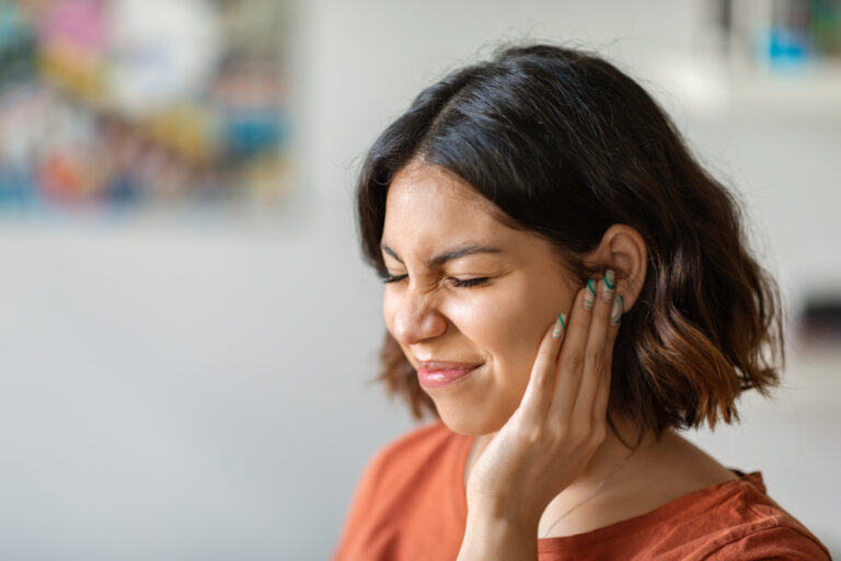 Thumbnail for 5 reasons why your left ear is ringing